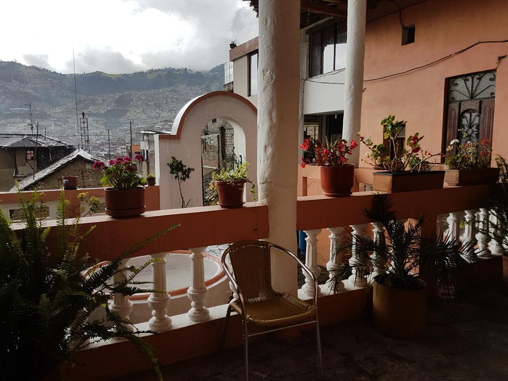 Hotel Casa Bella Vista Quito Esterno foto